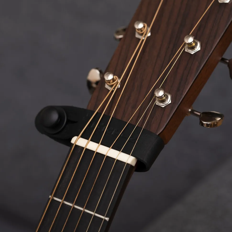 Headstock Tie