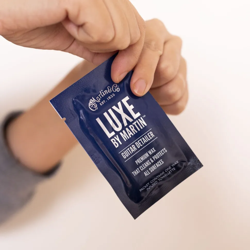 LUXE BY MARTIN® Guitar Detailer